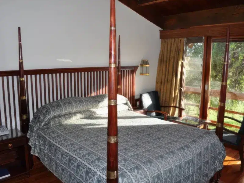 Seronera Wildlife Lodge bed